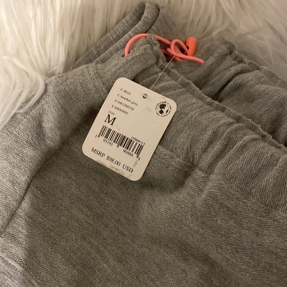 🌸Sold🌸 Free People Movement Surfside Joggers🌸 - Picture 5 of 9